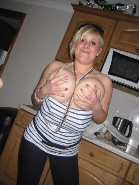 Find Pornstar – Any idea who this woman is? Find Pornstar – Any idea who this woman is?
