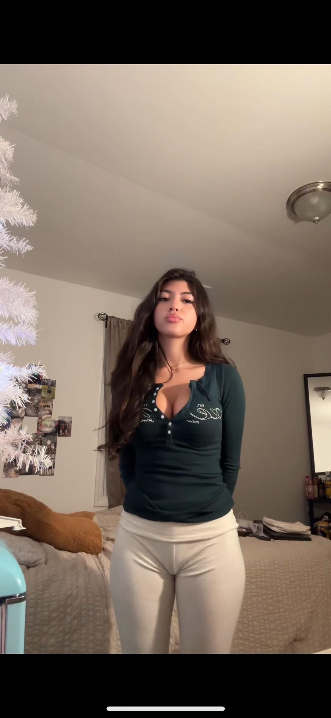 Find Pornstar – Who is she I beg please help me? Find Pornstar – Who is she I beg please help me?