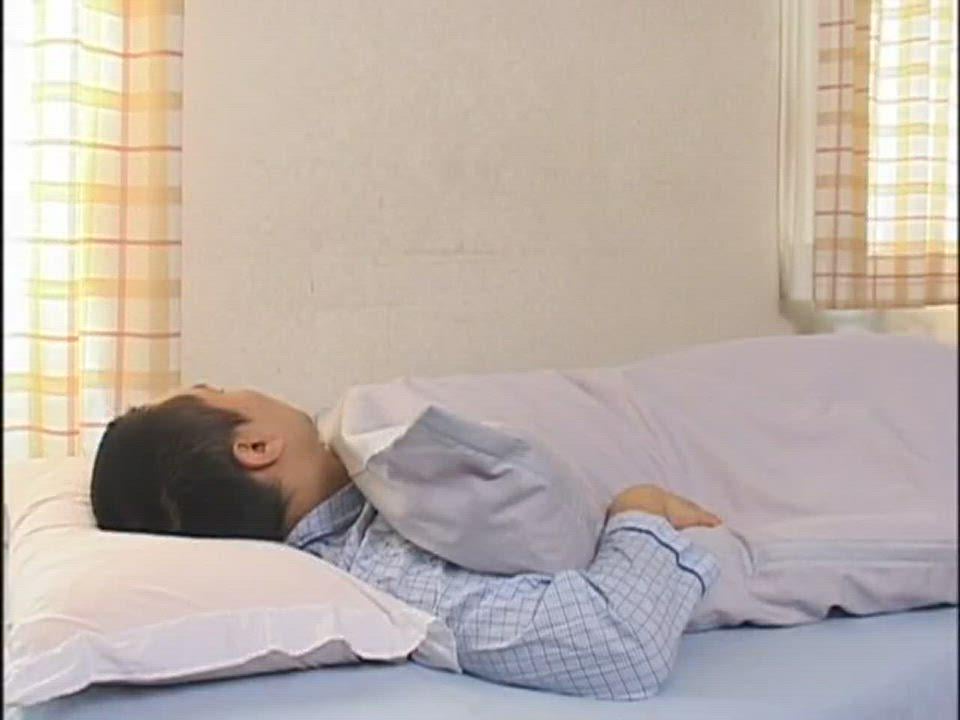 JAV Porn – Man gets stressed out by his new tenants JAV Porn – Man gets stressed out by his new tenants