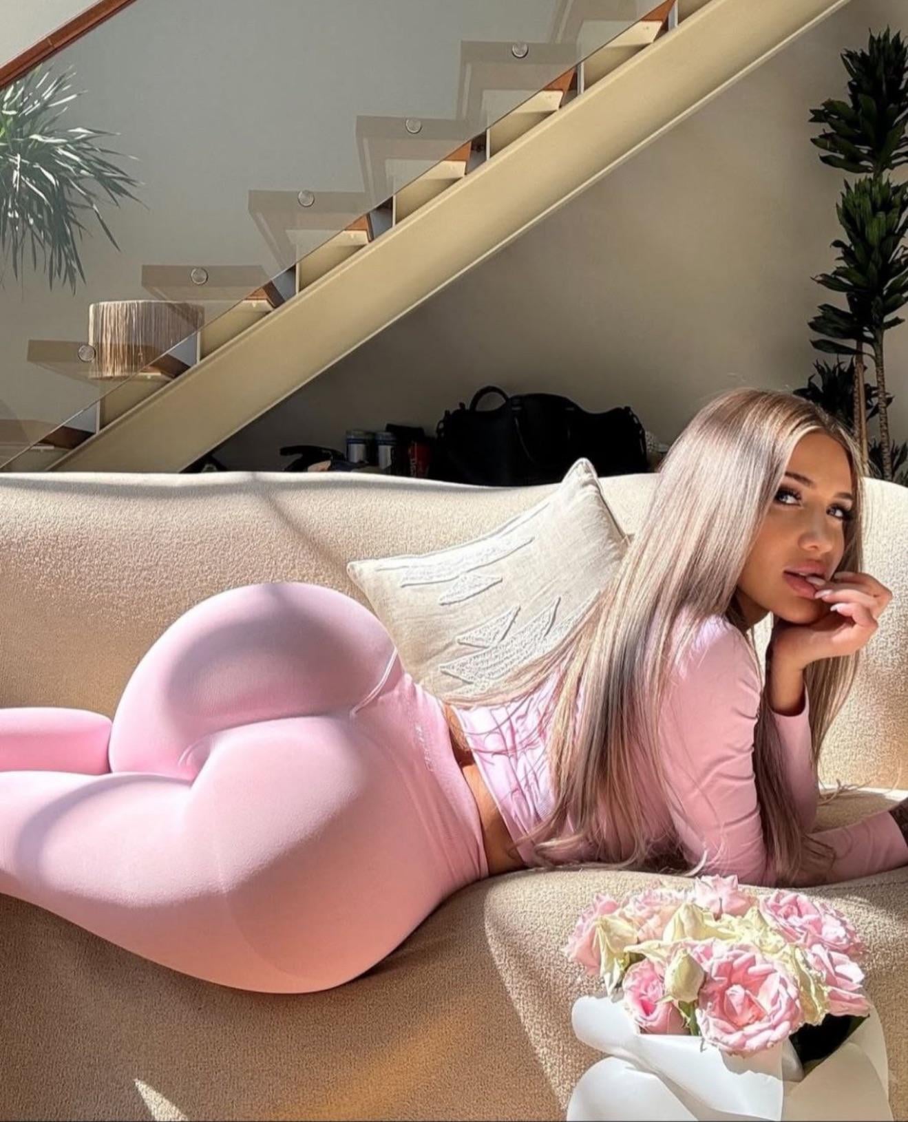 Find Pornstar – Does anyone know? Please. Find Pornstar – Does anyone know? Please.