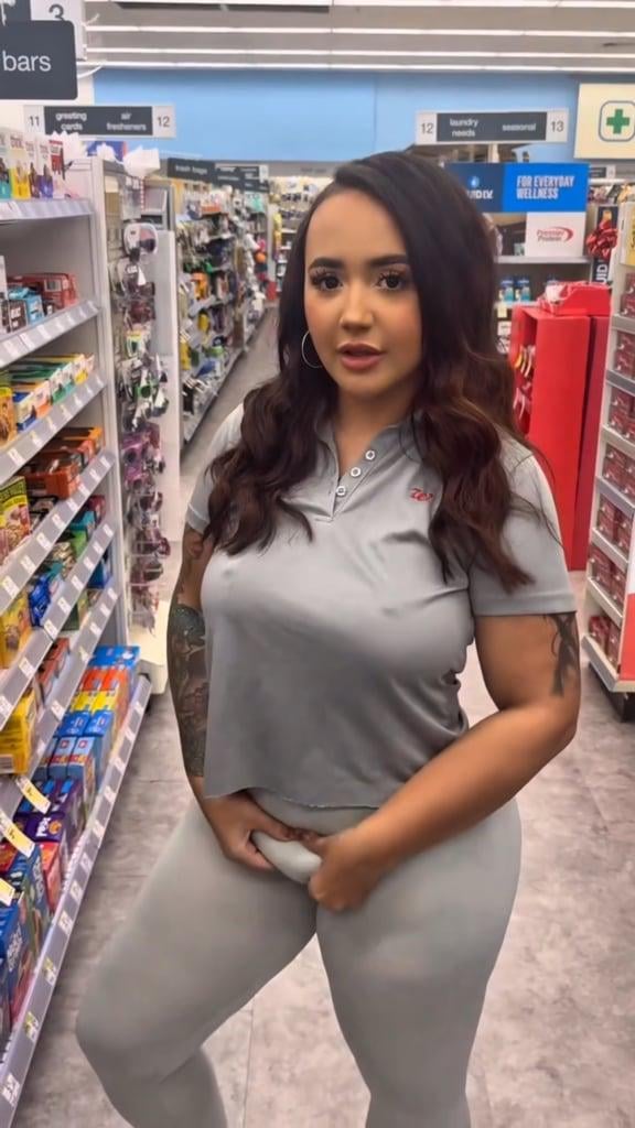 Find Pornstar – Who is she? Her booty is RIDICULOUS! Find Pornstar – Who is she? Her booty is RIDICULOUS!