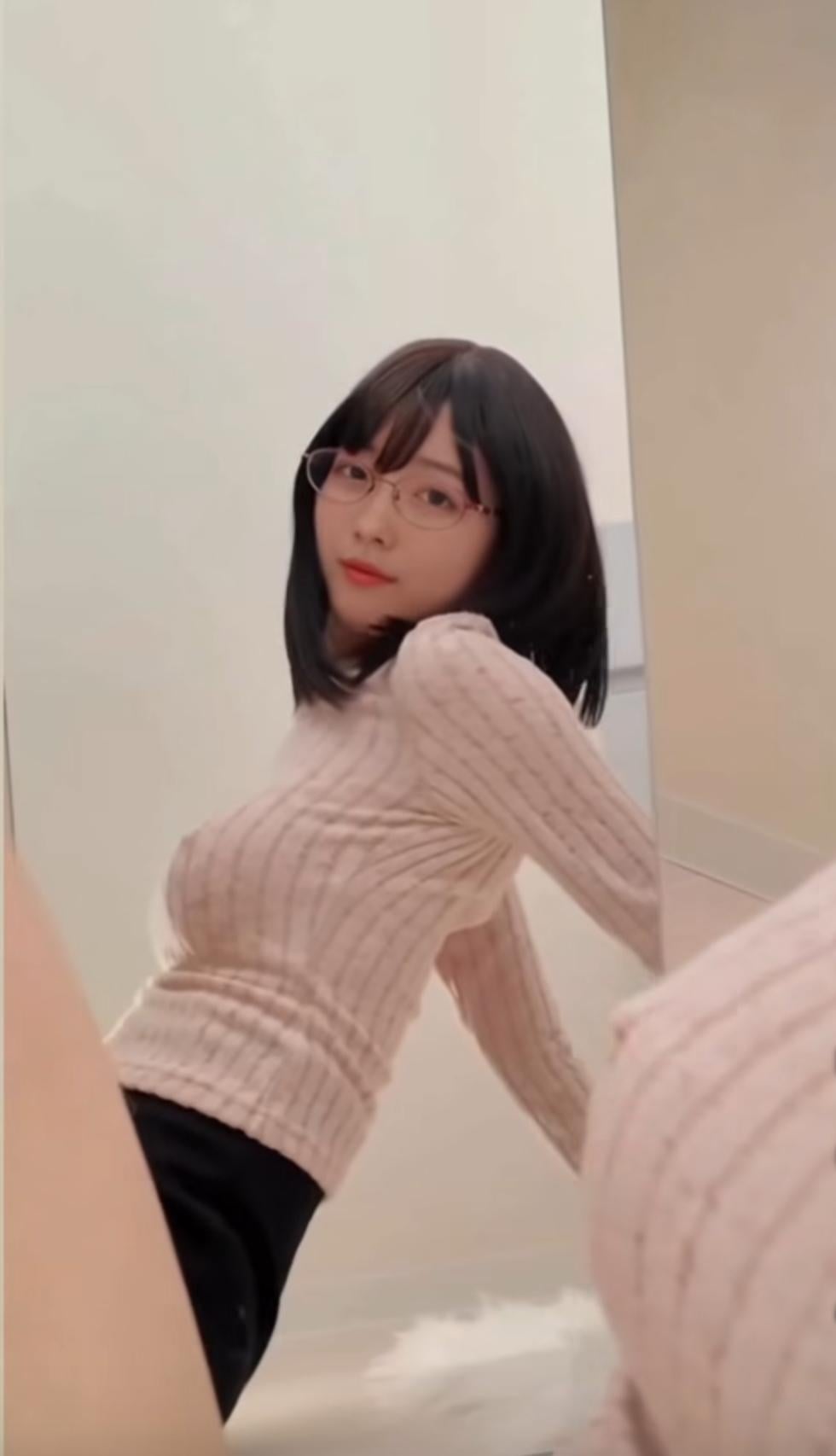 JAV Porn – who is she?? JAV Porn – who is she??