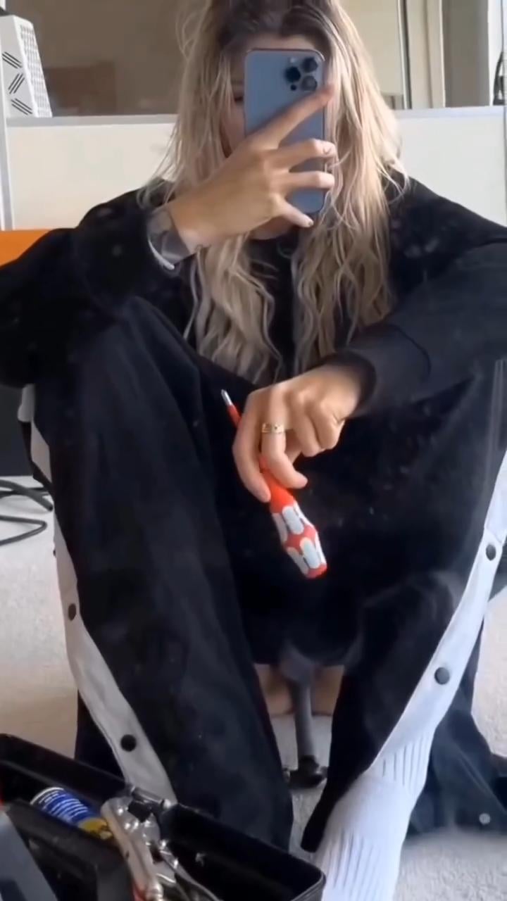 Find Pornstar – Any idea who is she? Find Pornstar – Any idea who is she?