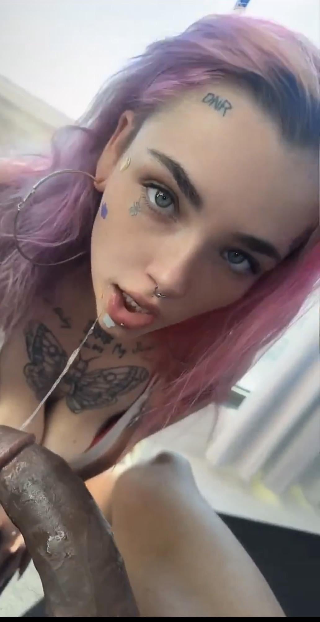 Find Pornstar – Any idea? Find Pornstar – Any idea?