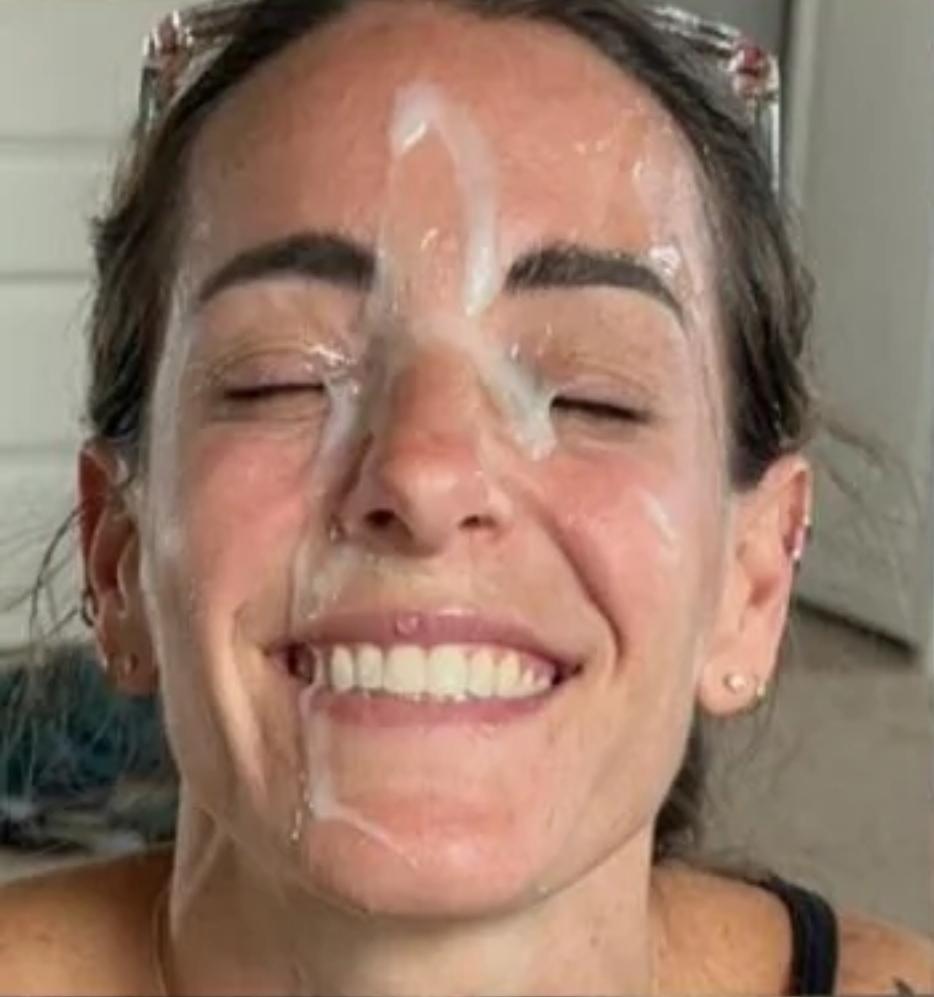 Find Pornstar – Who’s this smiling beauty? Find Pornstar – Who’s this smiling beauty?