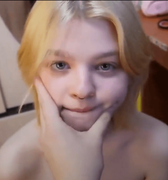 Find Pornstar – Guys who is she??? Find Pornstar – Guys who is she???