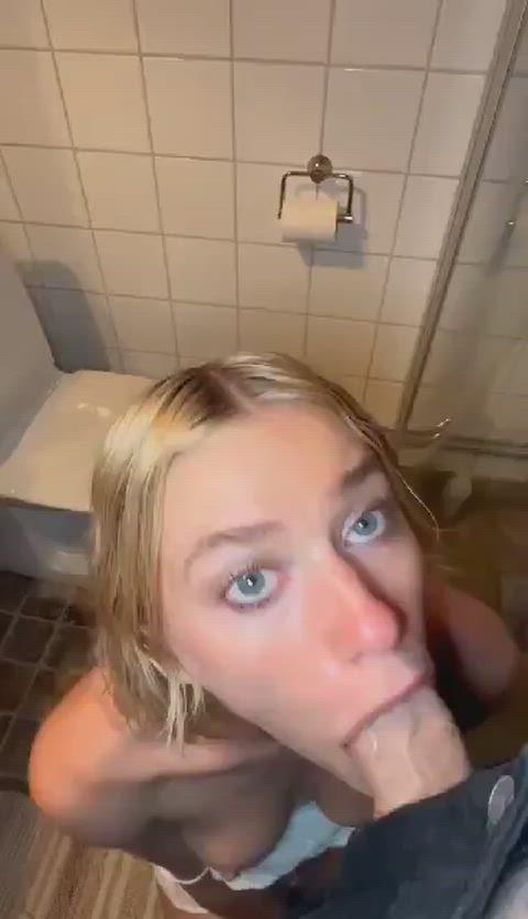 Find Pornstar – Blonde Gives Crazy Head Find Pornstar – Blonde Gives Crazy Head