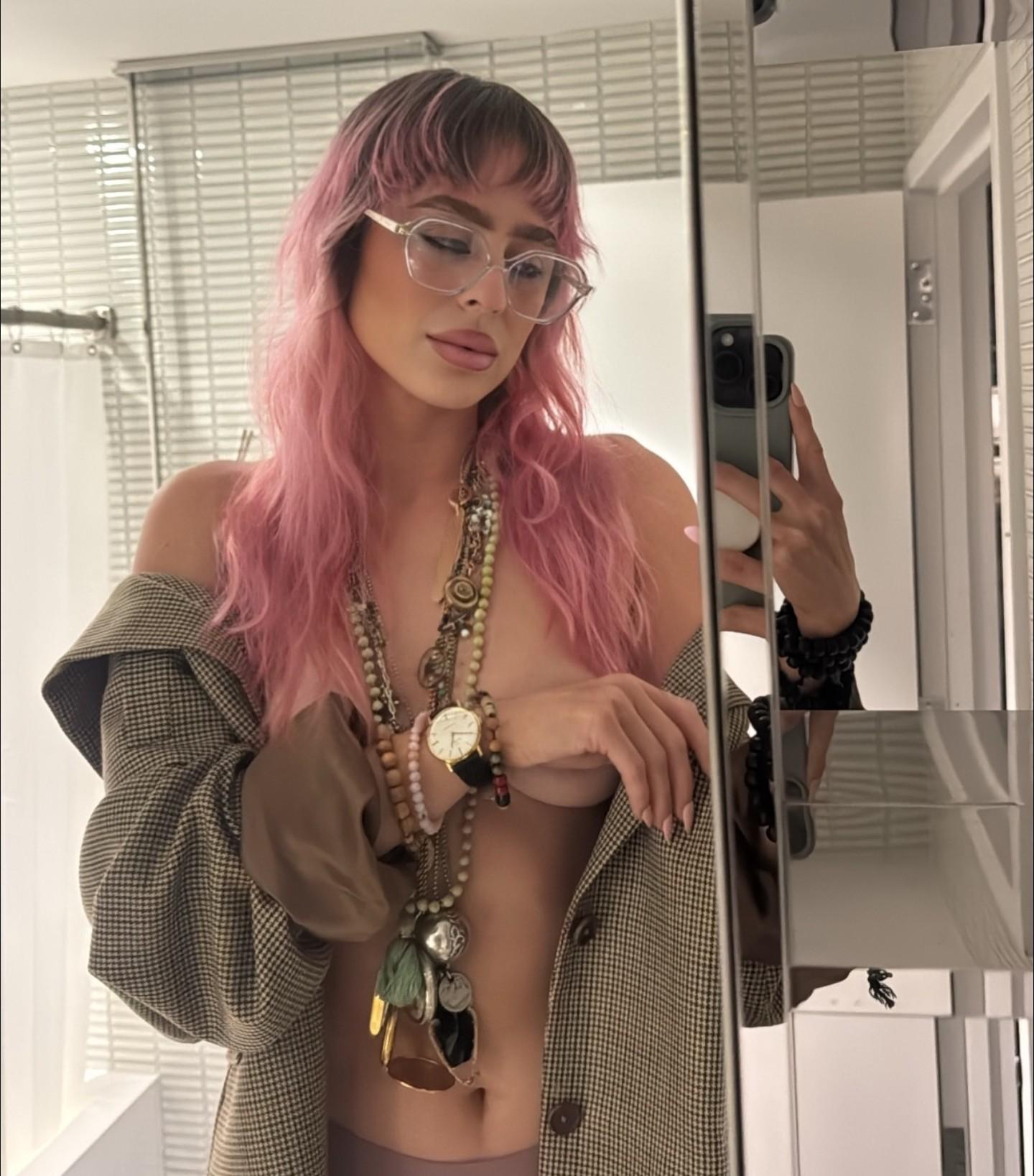 Find Pornstar – What is her onlyfans? Find Pornstar – What is her onlyfans?