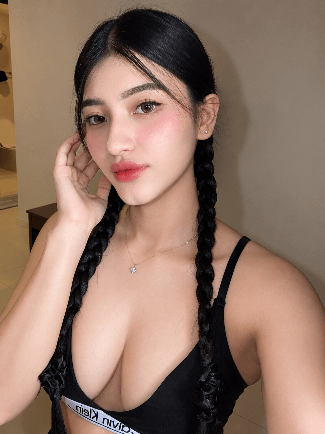 Find Pornstar – Who is she? Find Pornstar – Who is she?